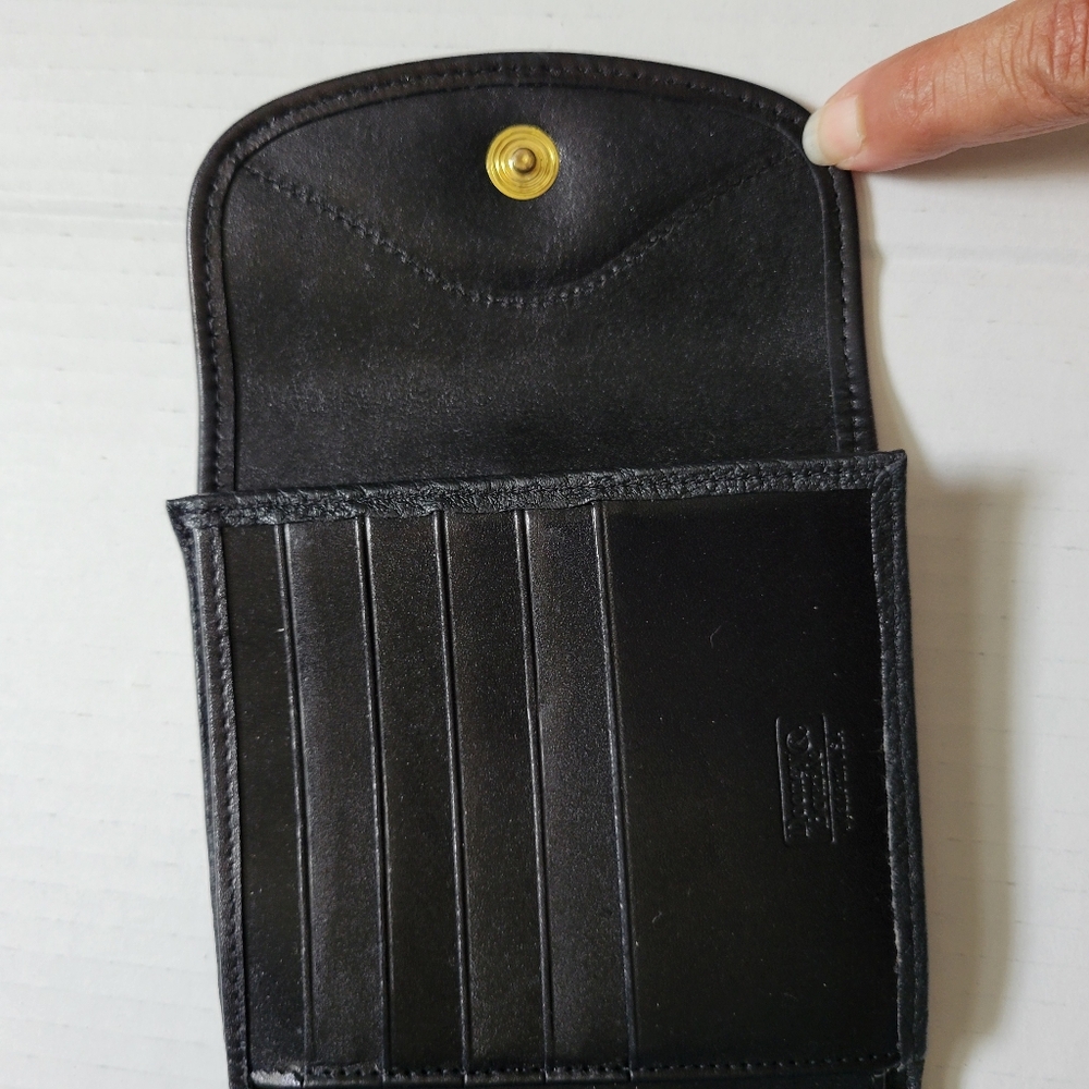 SOLD-Dooney & Bourke Vintage Black Leather Wallet/ Billfold - Picture 5 of 7